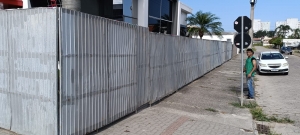 CHAPA DE AÇÃO/TAPUME